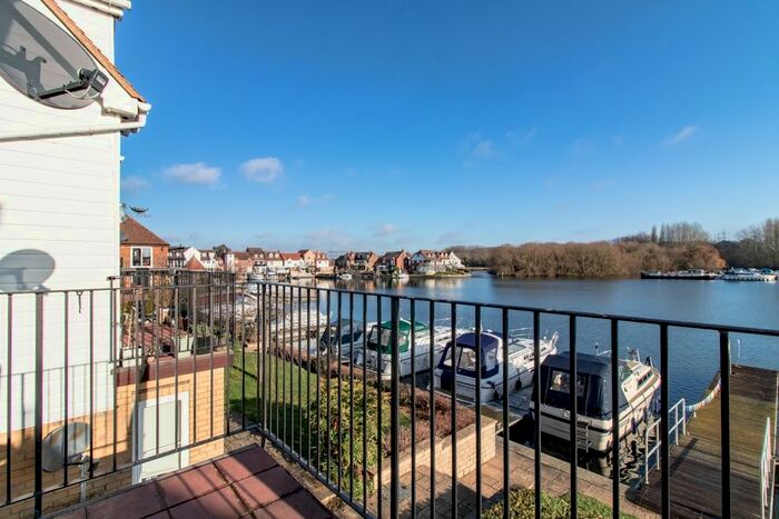 3 Bedroom Terraced House To Rent In West Quay, Abingdon, OX14