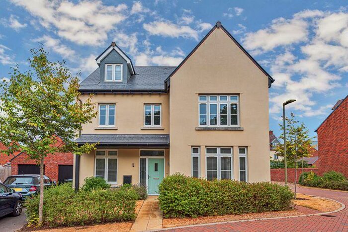 6 Bedroom Detached House To Rent In Cooper Close, Heyford Park, Bicester, OX25