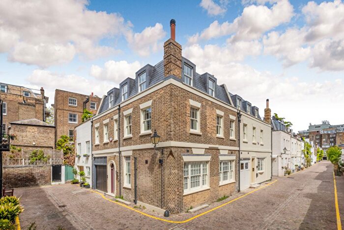 3 Bedroom Property For Sale In Queen's Gate Mews, South Kensington, London, SW7