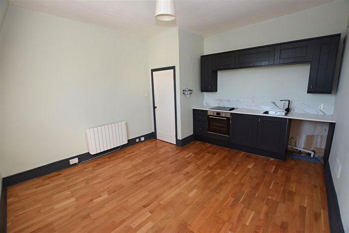 1 Bedroom Flat To Rent In Warrior Square, St Leonards On Sea, TN37