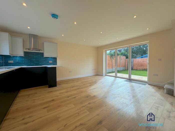 3 Bedroom Link Detached House To Rent In Wadnall Way, Knebworth, SG3