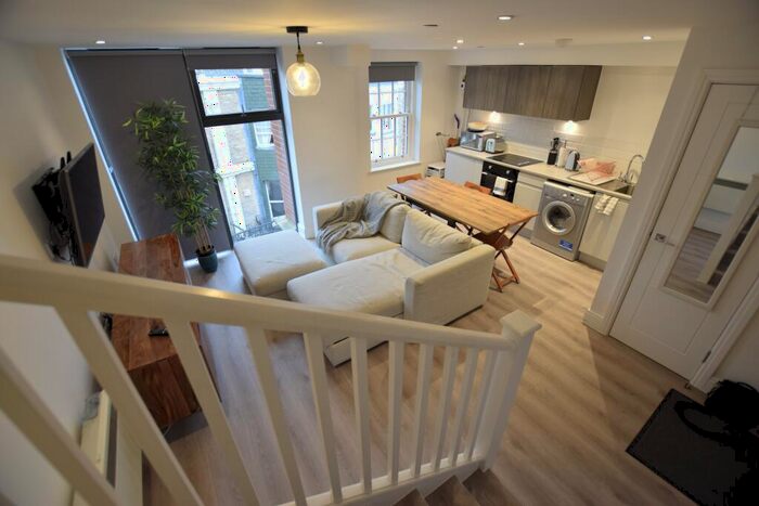 1 Bedroom Flat To Rent In Albert Road, Bournemouth, Dorset, BH1