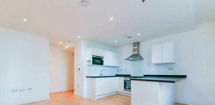 2 Bedroom Apartment To Rent In Canterbury House, Sydenham Road, East Croydon, CR0