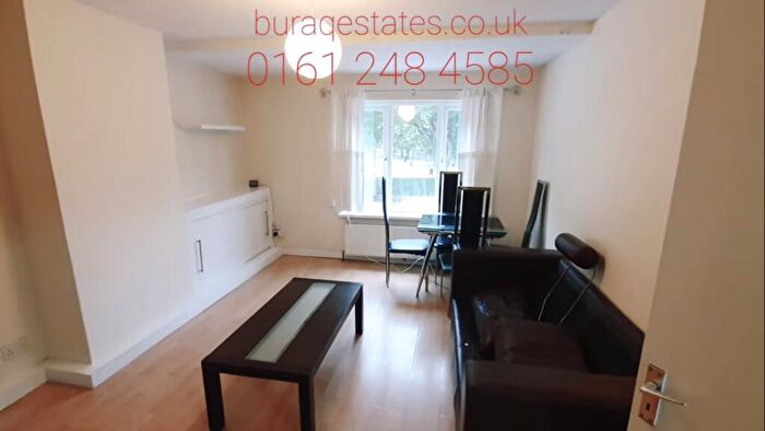 4 Bedroom Semi Detached House To Rent In Mauldeth Road West, Withington, Manchester, M20