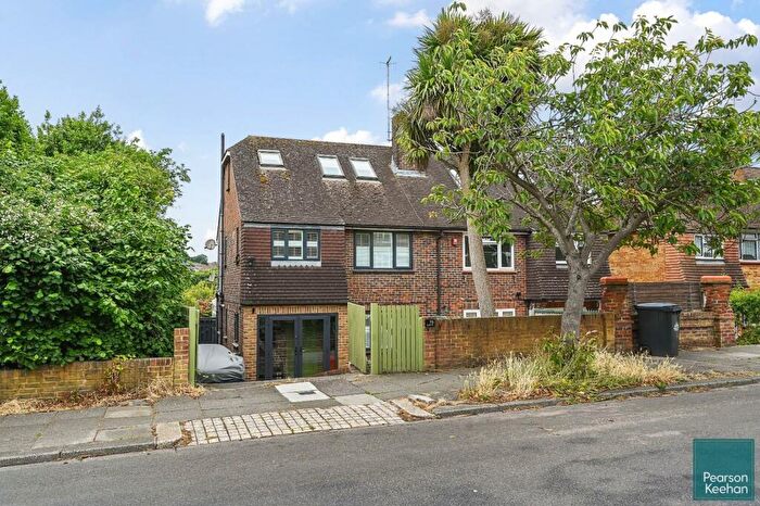 4 Bedroom Semi-Detached House To Rent In Hangleton Way, Hove, BN3