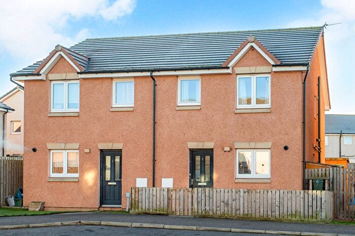 3 Bedroom Semi-Detached House For Sale In Brodie Road, Dunbar, EH42