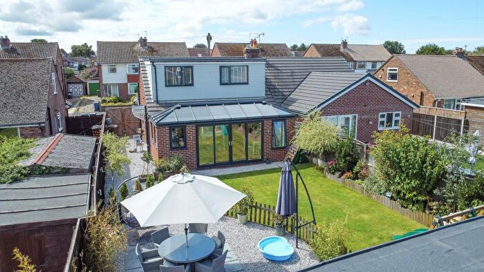 4 Bedroom Semi-Detached House For Sale In Langdale Drive, Burscough, L40