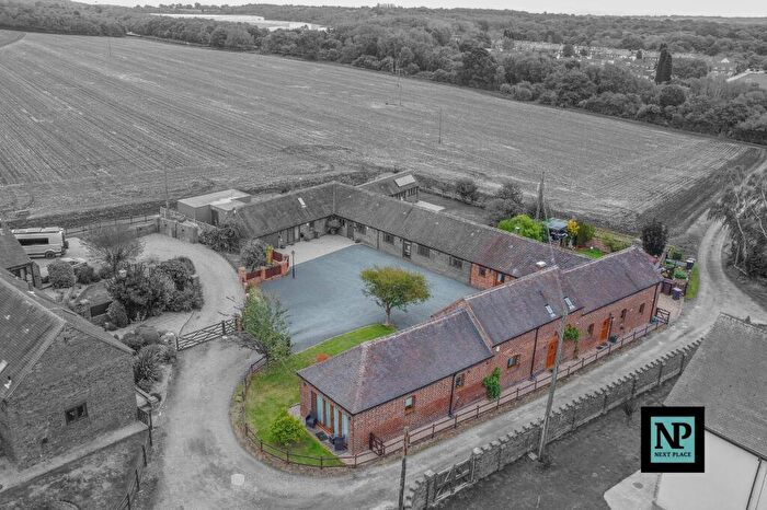 5 Bedroom Barn Conversion For Sale In Kingsbury, Slateley Courtyard, B78