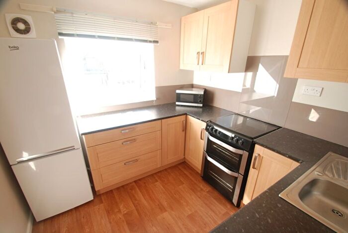 1 Bedroom Maisonette To Rent In Whitley Close, Stanwell, TW19