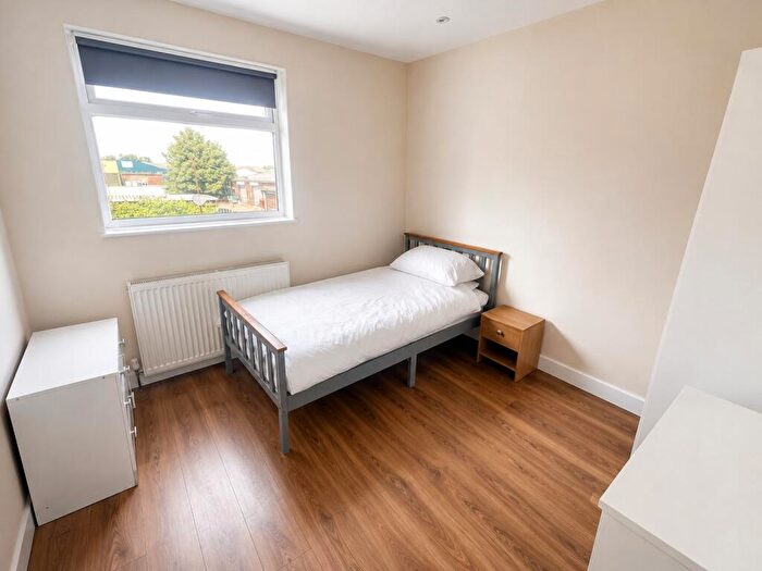 1 Bedroom Property To Rent In Corporation Road, Grimsby, Lincolnshire, DN31