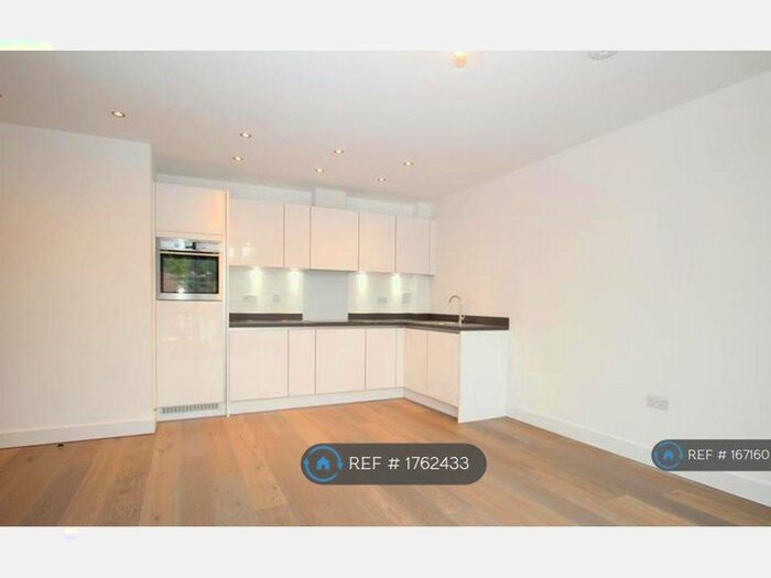 1 Bedroom Flat To Rent In Berwick House, Orpington, BR6