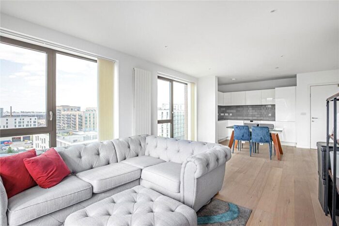 2 Bedroom Apartment To Rent In Pendant Court, Shipwright Street, London, E16