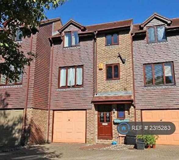 2 Bedroom Terraced House To Rent In Preston Village Mews, Brighton, BN1