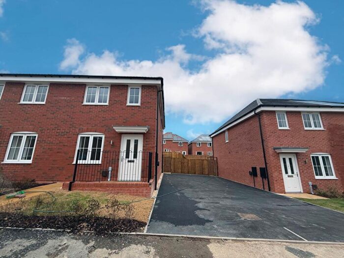 3 Bedroom Semi-Detached House For Sale In Cornmill Drive, Somercotes, Alfreton, DE55