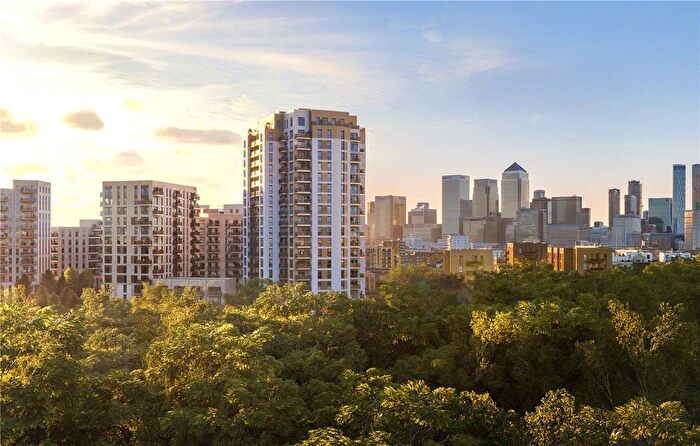 3 Bedroom Flat For Sale In ., Bow Common Lane, London, E3