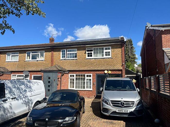 4 Bedroom End Of Terrace House For Sale In Totteridge Drive - No Chain - Studio & Connected Garden Room, HP13