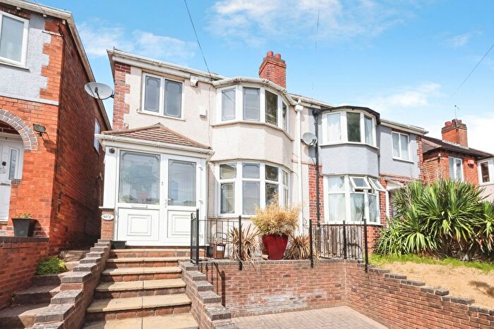 3 Bedroom Semi-Detached House For Sale In Thetford Road, Birmingham, West Midlands, B42
