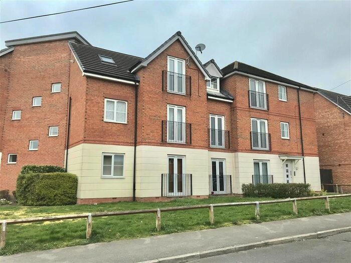 1 Bedroom Flat To Rent In Mill Lane, Chickenley, Dewsbury, WF12