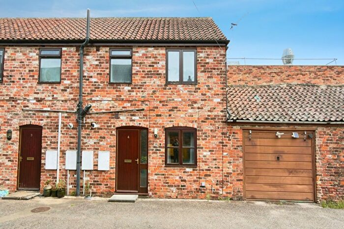 1 Bedroom Semi Detached House For Sale In Turners Square, Selby, North Yorkshire, YO8