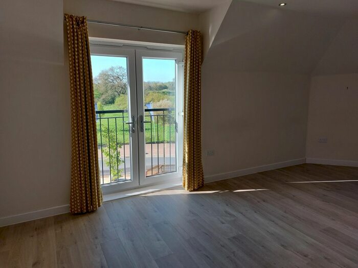 2 Bedroom Flat To Rent In Reaseheath Way, Henhull, Nantwich, CW5 - Photo 2