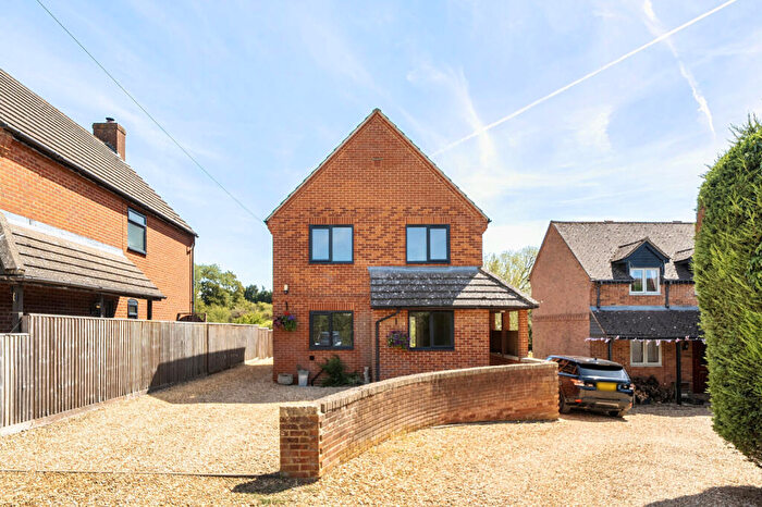 4 Bedroom Detached House For Sale In Grendon Road, Edgcott, Aylesbury, HP18