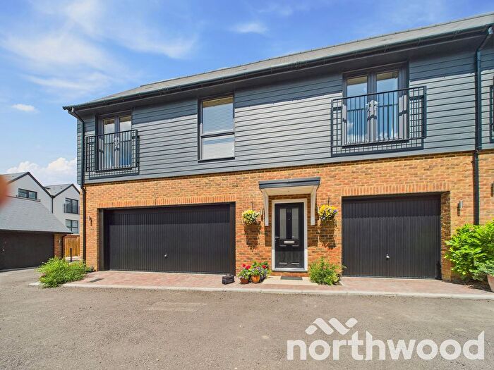 2 Bedroom Detached House To Rent In Highwood Drive, Chilmington Lakes, Ashford, TN23