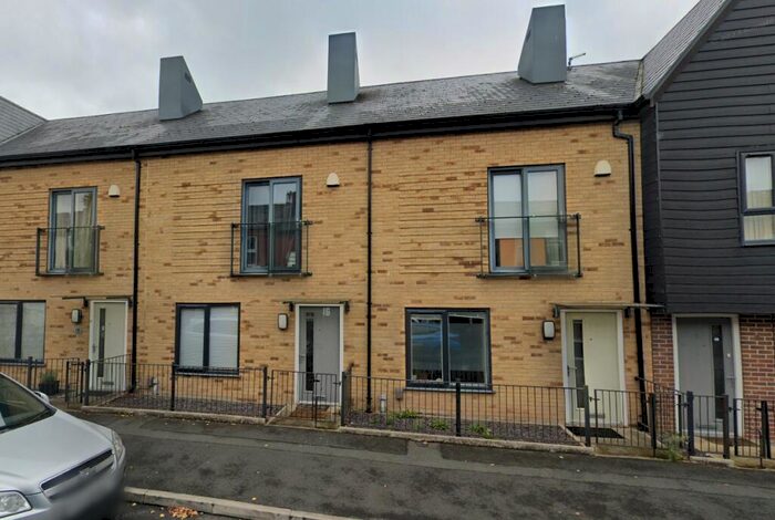 2 Bedroom Terraced House To Rent In Old Lane, Manchester, M11