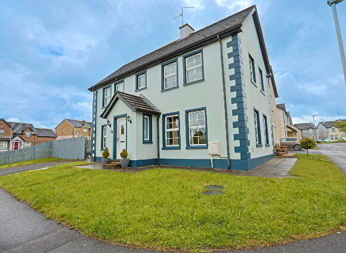 3 Bedroom Semi-Detached House For Sale In River Glade Manor, Craigavon, BT66