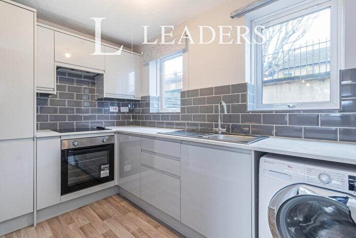 1 Bedroom Flat To Rent In Eleonora Terrace, Lind Road, Sutton, SM1