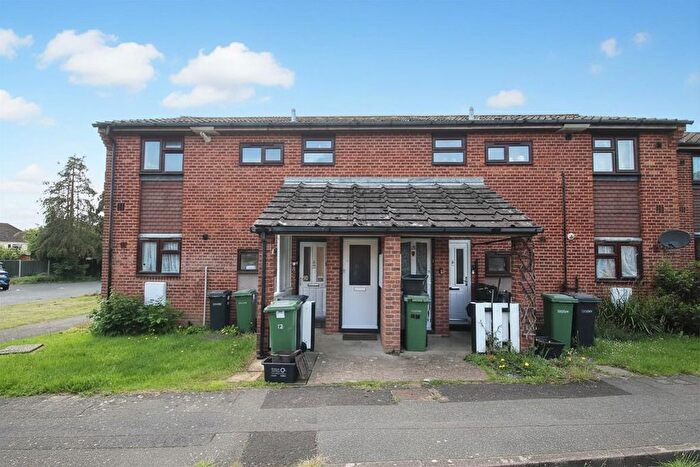 1 Bedroom Maisonette To Rent In Stag Close, Bishopstoke, Eastleigh, SO50