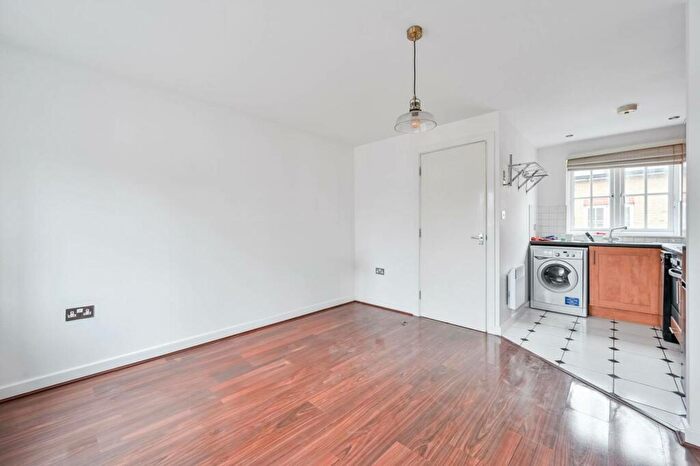 2 Bedroom Terraced House To Rent In Boone Street, Lewisham, London, SE13