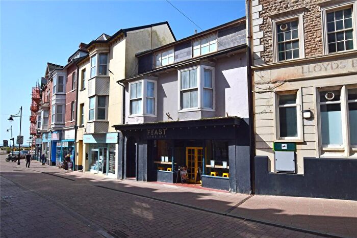 3 Bedroom Apartment For Sale In Marine Place, Seaton, Devon, EX12