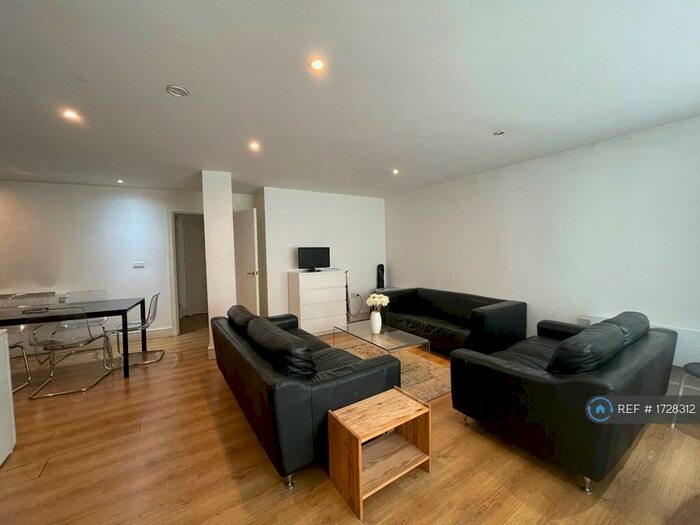 2 Bedroom Flat To Rent In John Ruskin Street, London, SE5