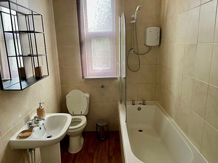 3 Bedroom Terraced House To Rent In Ramuz Drive, Westcliff-On-Sea, SS0