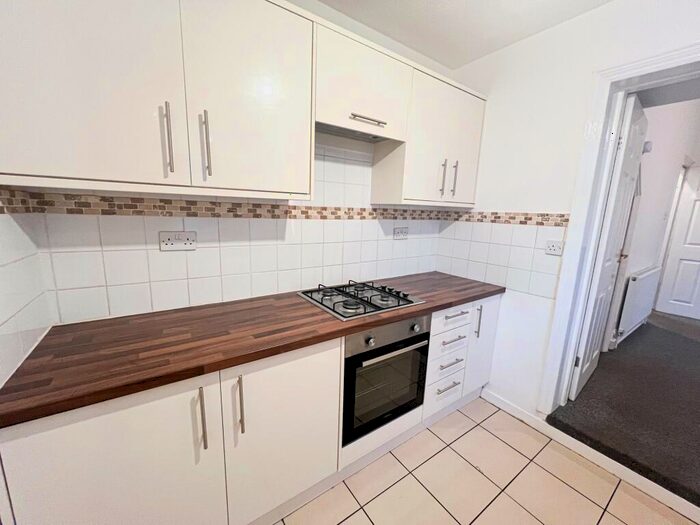 4 Bedroom House To Rent In Reynoldson Street, Hull, HU5