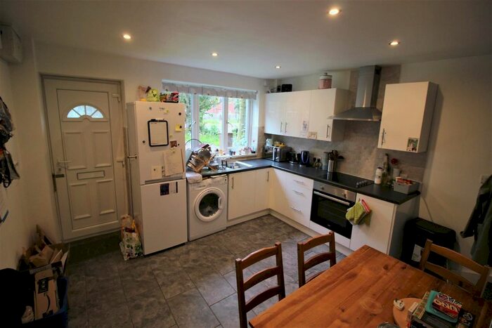3 Bedroom Terraced House To Rent In Lace Street, Dunkirk, Nottingham, NG7
