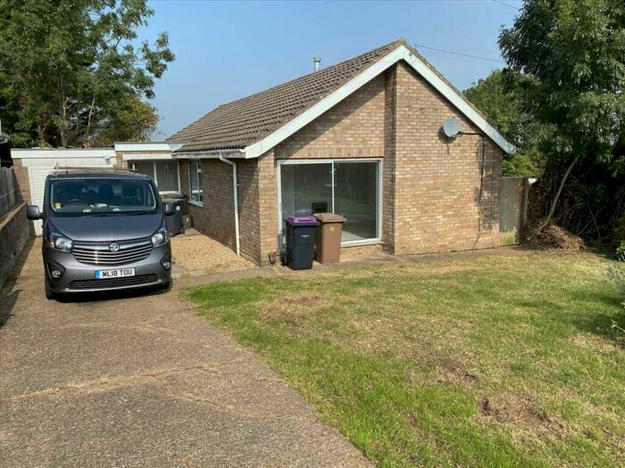 2 Bedroom Detached Bungalow To Rent In Magnolia Close, Branston, Lincoln, LN4