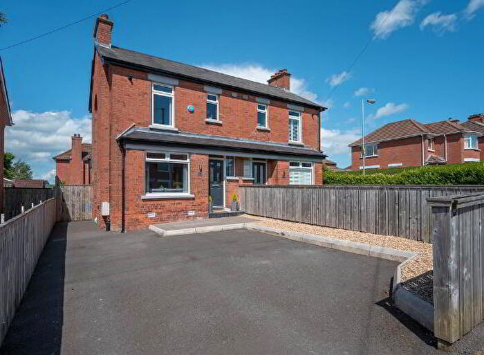 3 Bedroom Semi-detached Villas For Sale In Sydenham Avenue, Belfast, BT4