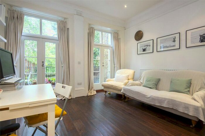 1 Bedroom Flat To Rent In Kenninghall Road, Clapton, London, E5