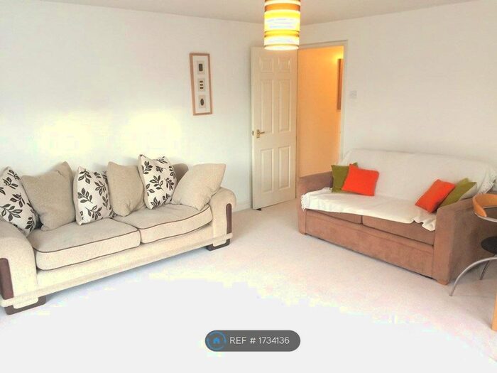 1 Bedroom Flat To Rent In Glaisher Street, London, SE8