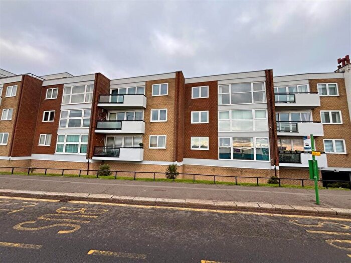 2 Bedroom Flat To Rent In Eastern Esplanade, Southend-On-Sea, SS1