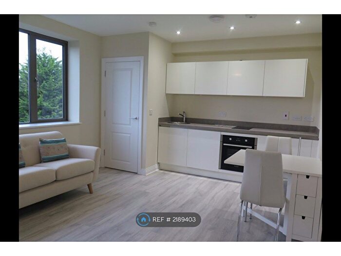 1 Bedroom Flat To Rent In Station Road, West Drayton, UB7