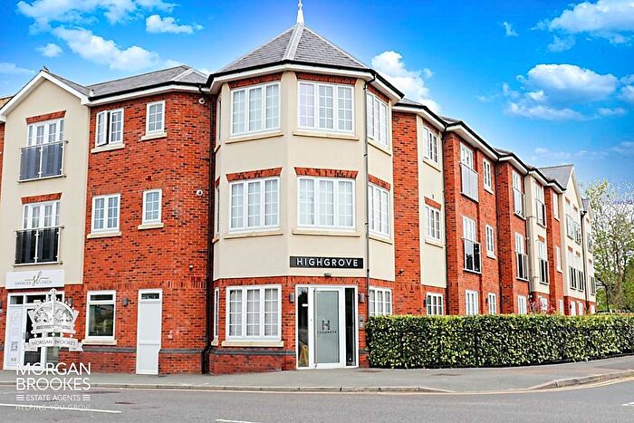 2 Bedroom Flat To Rent In High Road, Benfleet, SS7