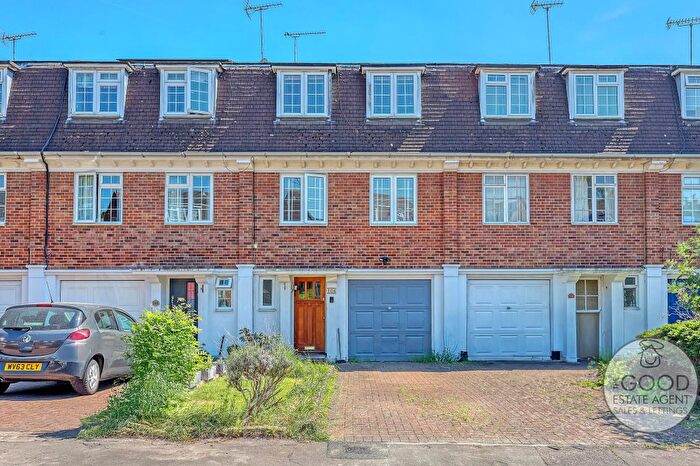 4 Bedroom Terraced House To Rent In Lower Park Road, Loughton, IG10