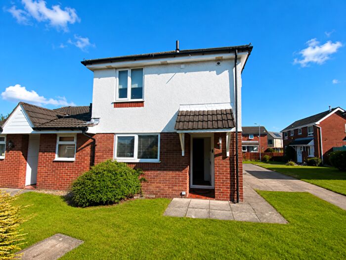 2 Bedroom Semi-Detached House To Rent In Simon Freeman Close, Manchester, M19