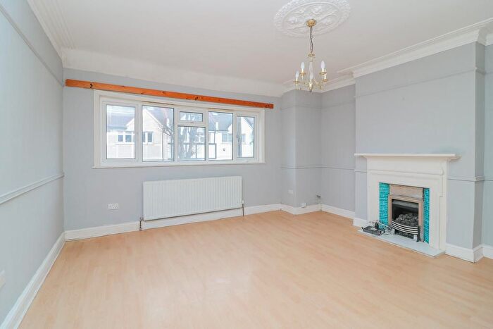 4 Bedroom Terraced House To Rent In Gassiot Road, London, SW17