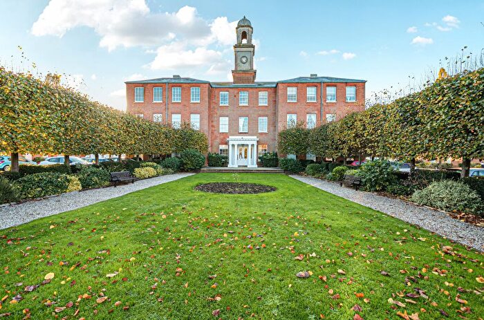 1 Bedroom Flat For Sale In North Square, Knowle, Fareham, PO17