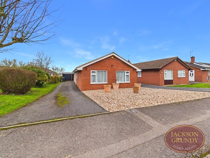 3 Bedroom Bungalow To Rent In Greenway, Braunston, NN11