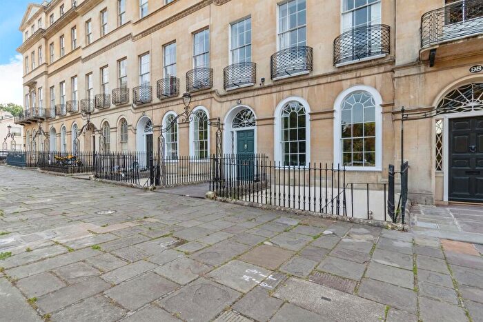 1 Bedroom Apartment For Sale In Sydney Place, Bath, BA2