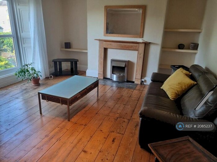 2 Bedroom Flat To Rent In Albert Road, Plymouth, PL2
